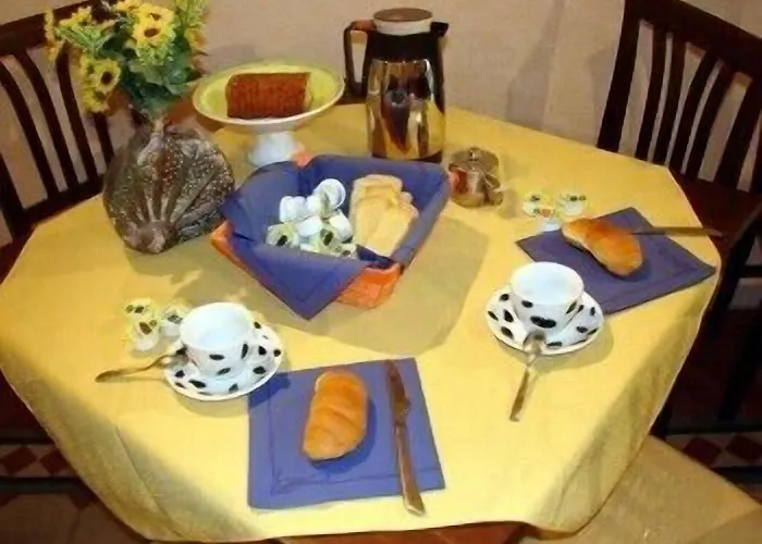 Teatro Bellini Bed & Breakfast 3*